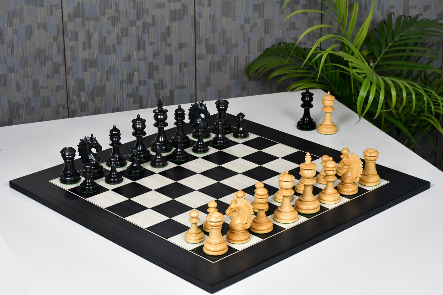 The Artisan Knight Handcrafted Luxury Wooden Chess Pieces In Ebony Wood & Natural Boxwood - 4.4" King