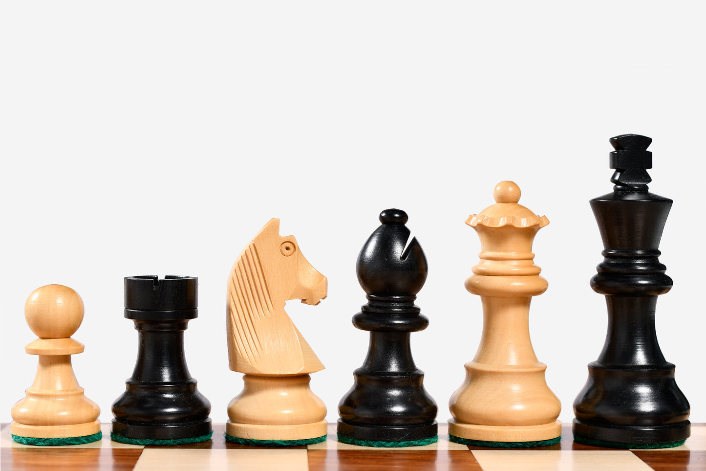 German Knight Chessmen in Ebonized / Boxwood - 3" King with Board & Pouch