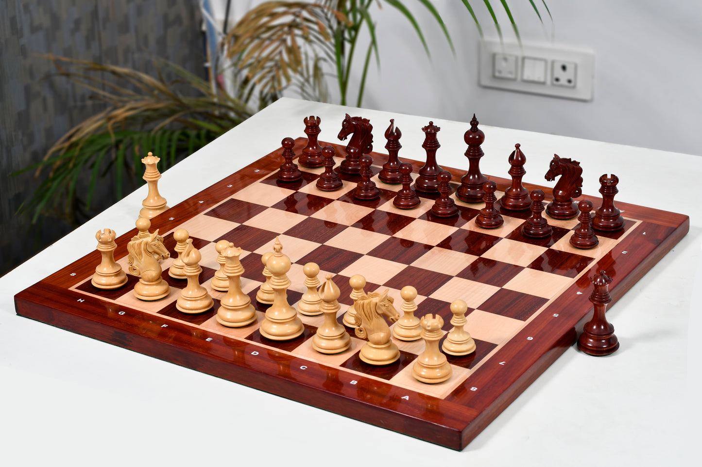 The Admiral Series II Staunton Chess Pieces in Bud Rosewood & Box Wood - 4.5" King