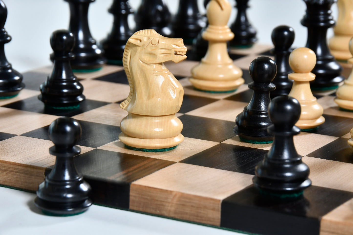 The Collector Series Hand carved Staunton Chess Pieces in Ebonized Boxwood & Natural Boxwood - 2.6" King
