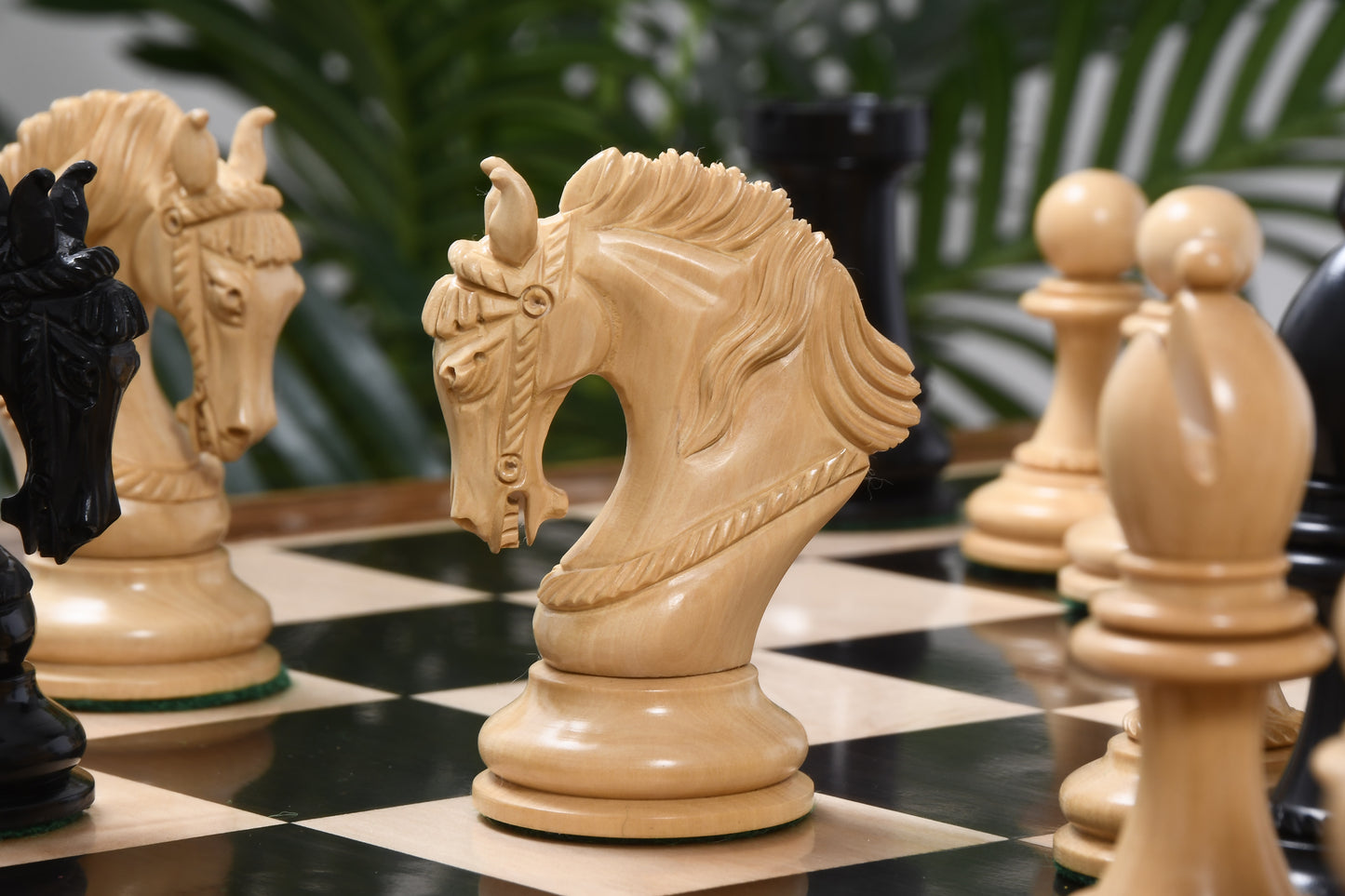 The Excalibur Luxury Artisan Series Chess Pieces in Ebony / Box Wood - 4.6" King