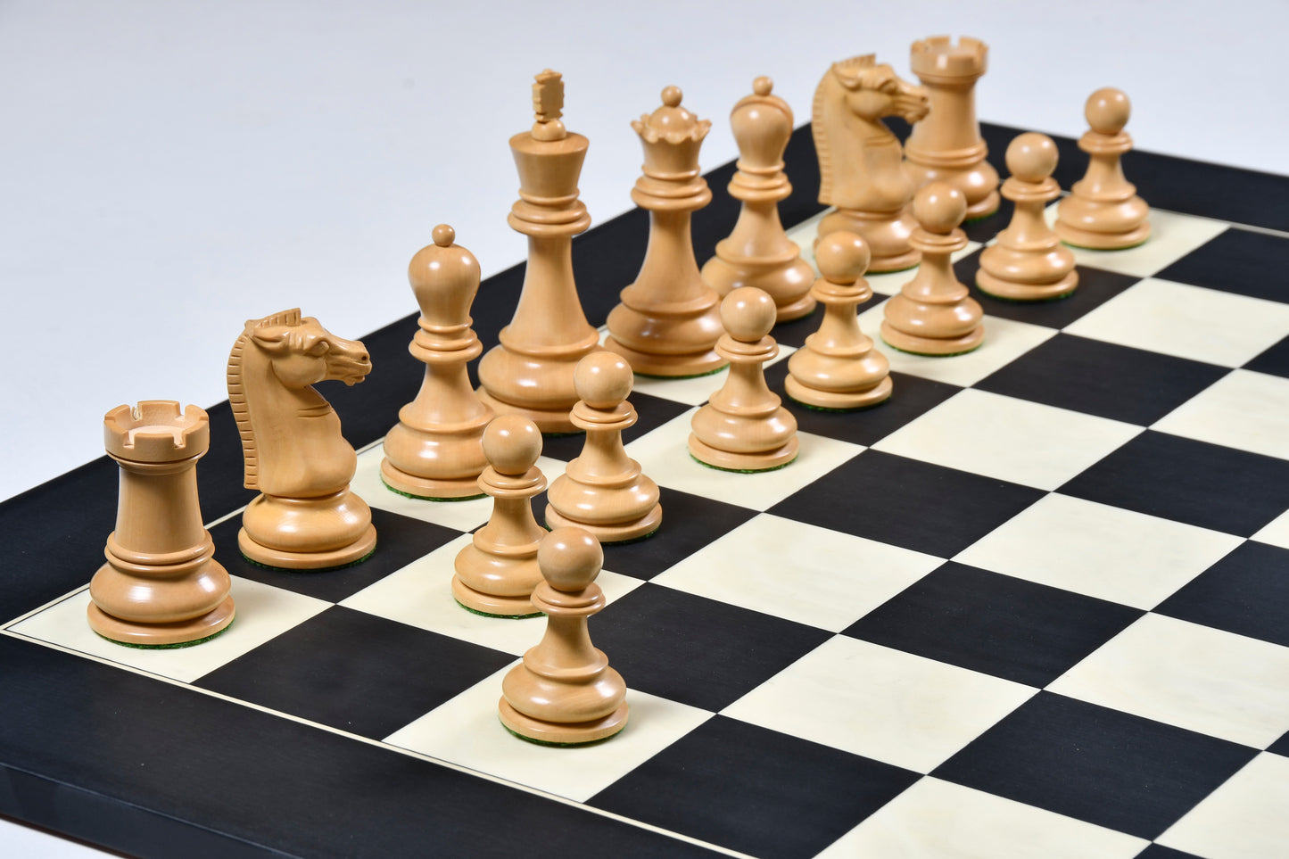 The British Chess Company (BCC) Reproduced Staunton Double Collared Chess Pieces in Ebony & Box Wood - 4.2" King