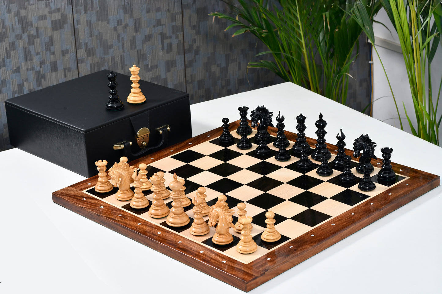 The St. Petersburg Luxury Artisan Series Chess Pieces in Ebony / Boxwood - 4.3" King with Storage Box