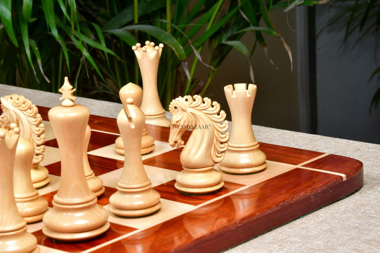 The Empire II Luxury Series Staunton Chess Pieces in Bud Rose / Box Wood - 4.4" King