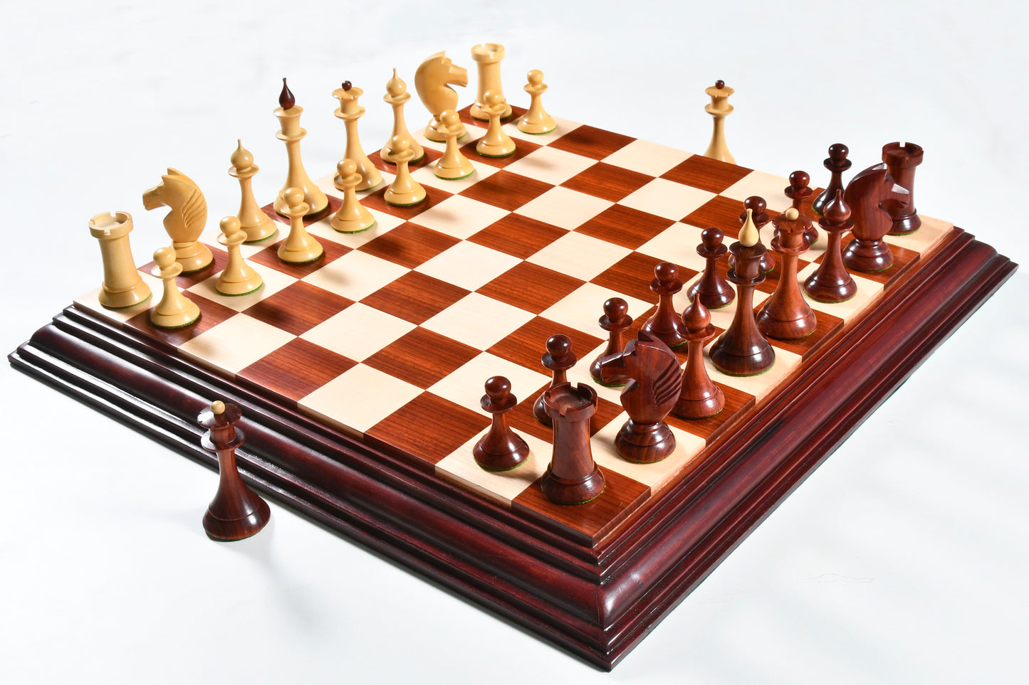 The 1950s Soviet (Russian) Latvian Reproduced Chess Pieces in Budrosewood & Natural Boxwood - 4.1" King