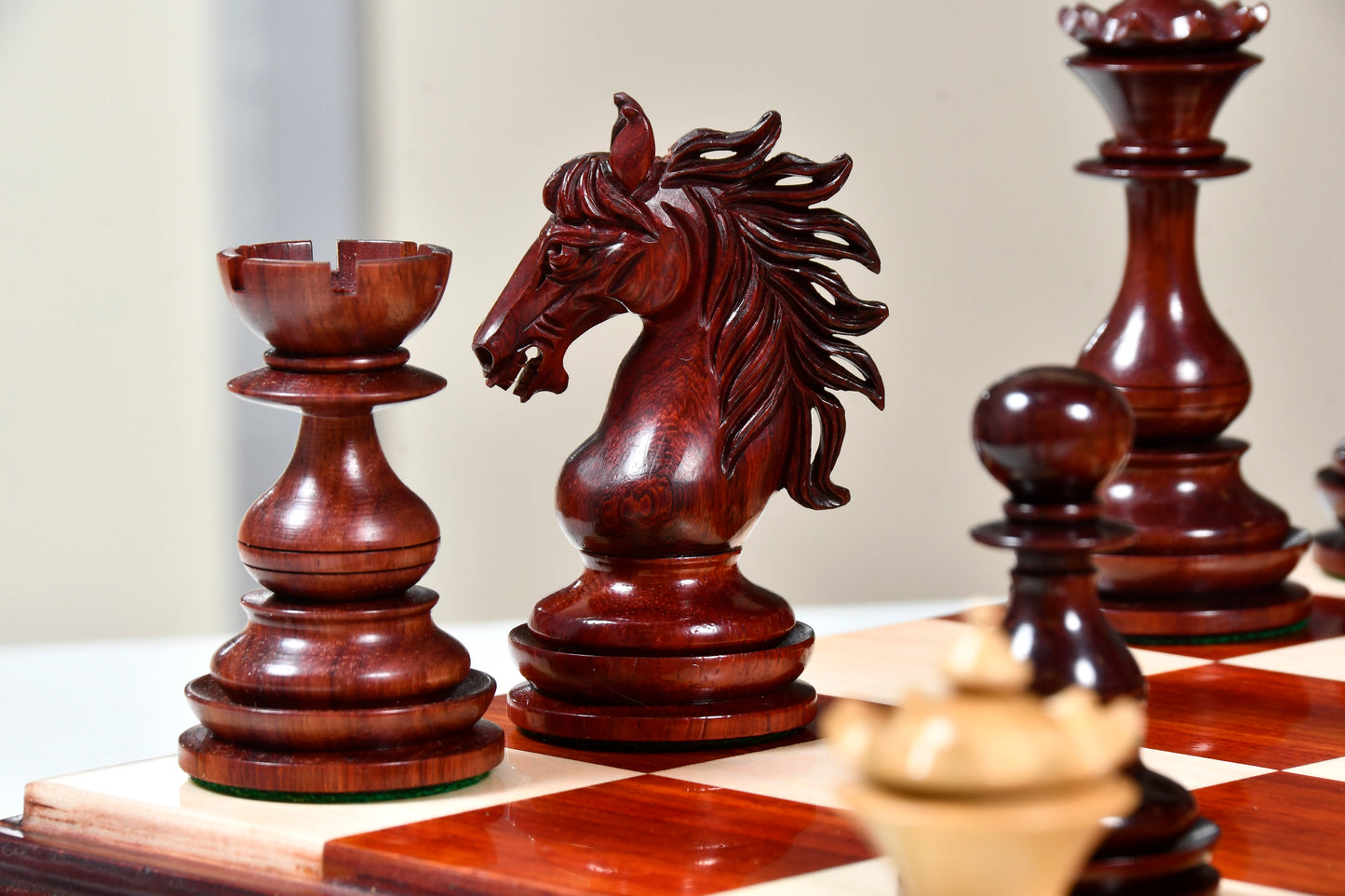 CB Wild Stallion Luxury Chess Pieces in Bud Rosewood & Boxwood - 4.4" King