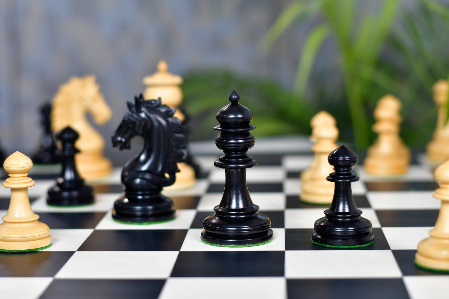 The Artisan Knight Handcrafted Luxury Wooden Chess Pieces In Ebony Wood & Natural Boxwood - 4.4" King