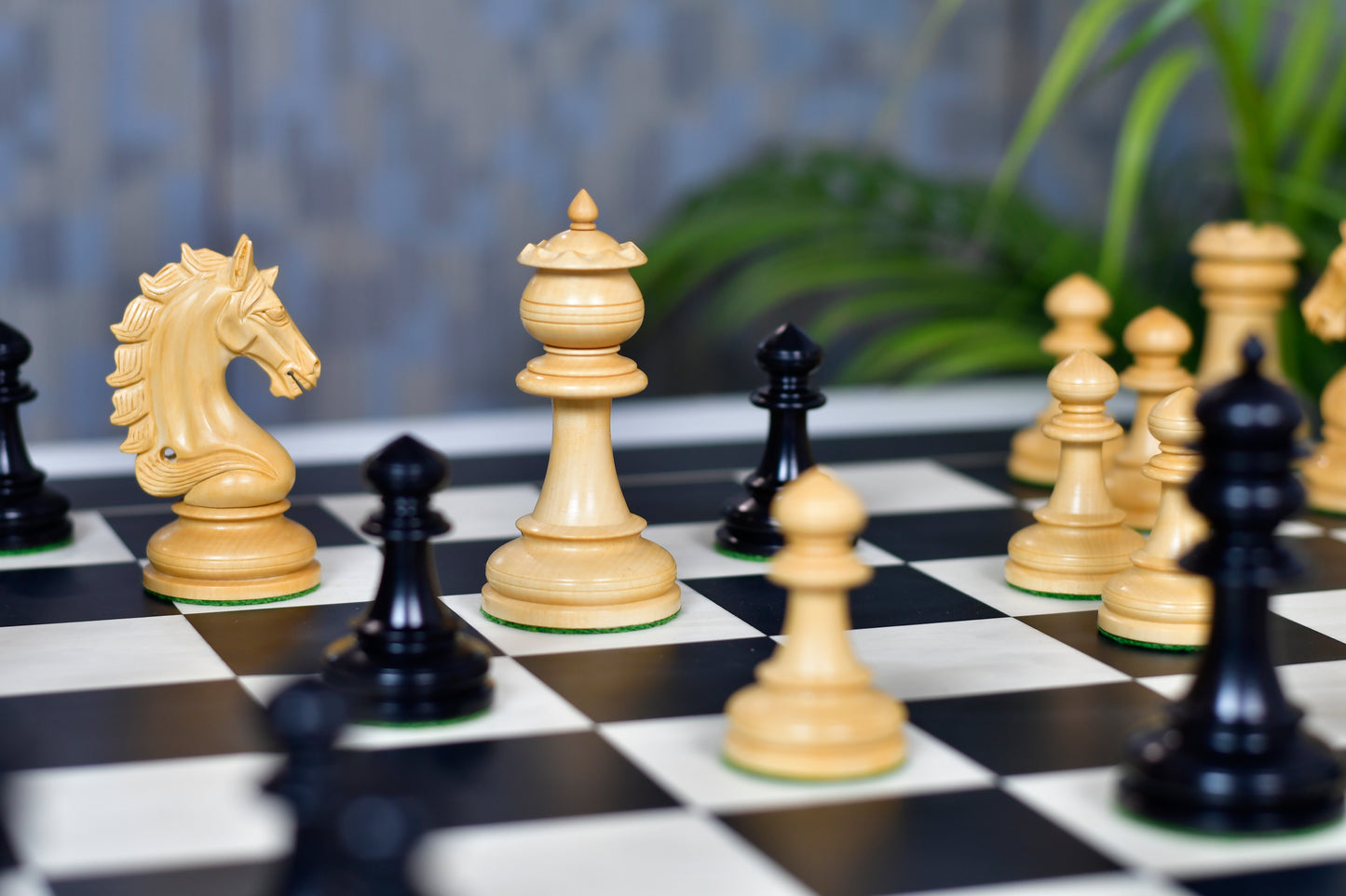 The Artisan Knight Handcrafted Luxury Wooden Chess Pieces In Ebony Wood & Natural Boxwood - 4.4" King