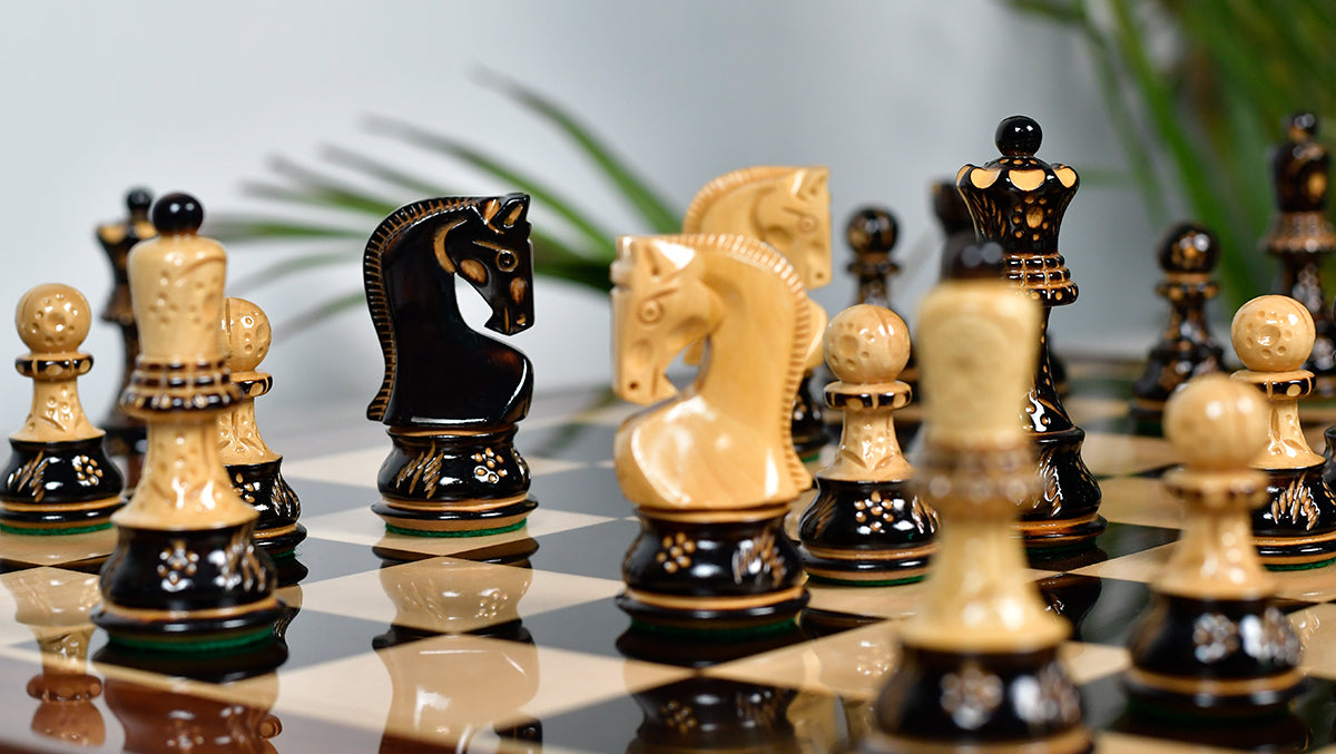 1959 Reproduced Russian Zagreb Staunton Series Chess Pieces in Burnt & Natural Boxwood With Lacquer Finish - 3.89" King