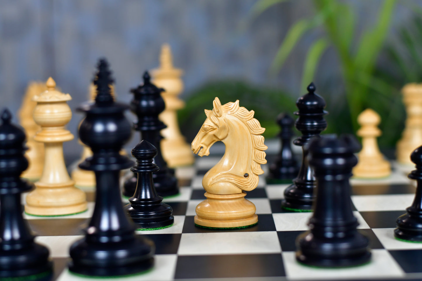 The Artisan Knight Handcrafted Luxury Wooden Chess Pieces In Ebony Wood & Natural Boxwood - 4.4" King