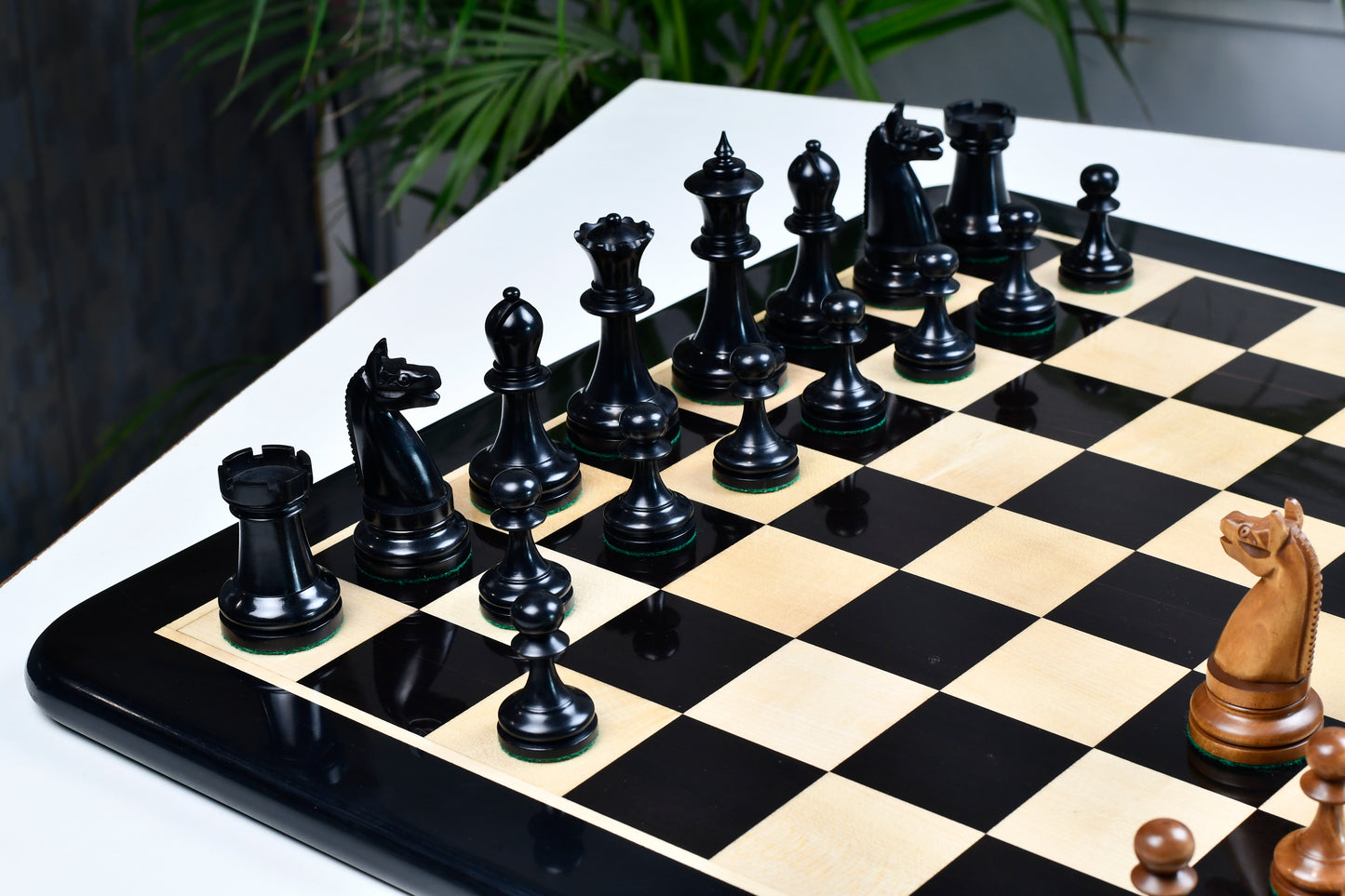 American Chess Company 1904 Reproduction Tournament Chess Set - In Black Ebonized & Antiqued Boxwood 3.8" King
