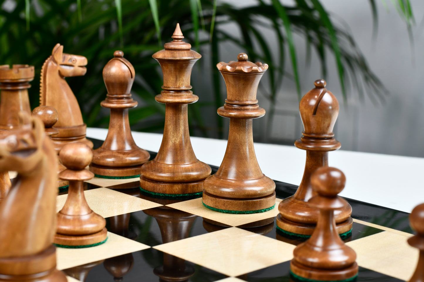 American Chess Company 1904 Reproduction Tournament Chess Set - In Black Ebonized & Antiqued Boxwood 3.8" King