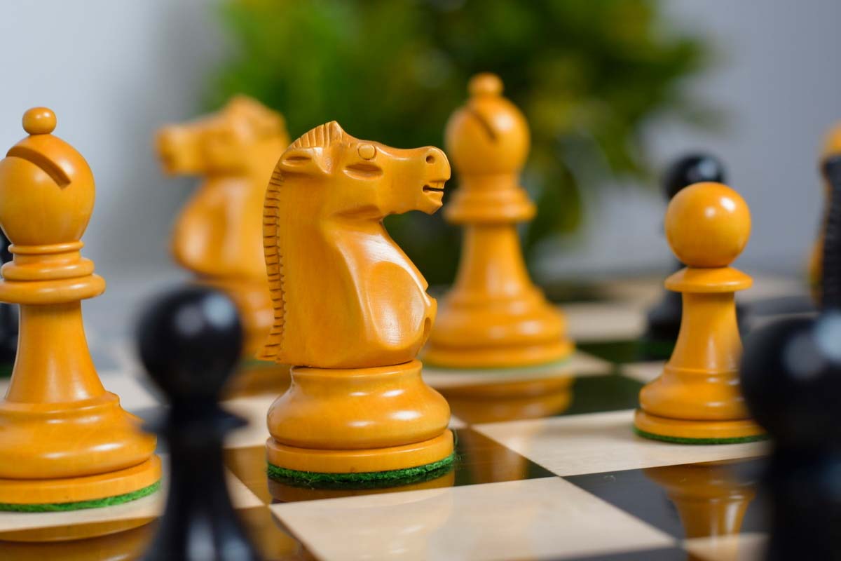 1972 Reproduced Fischer-Spassky Chess Set V2.0 in Ebonized/Antiqued Boxwood with Board