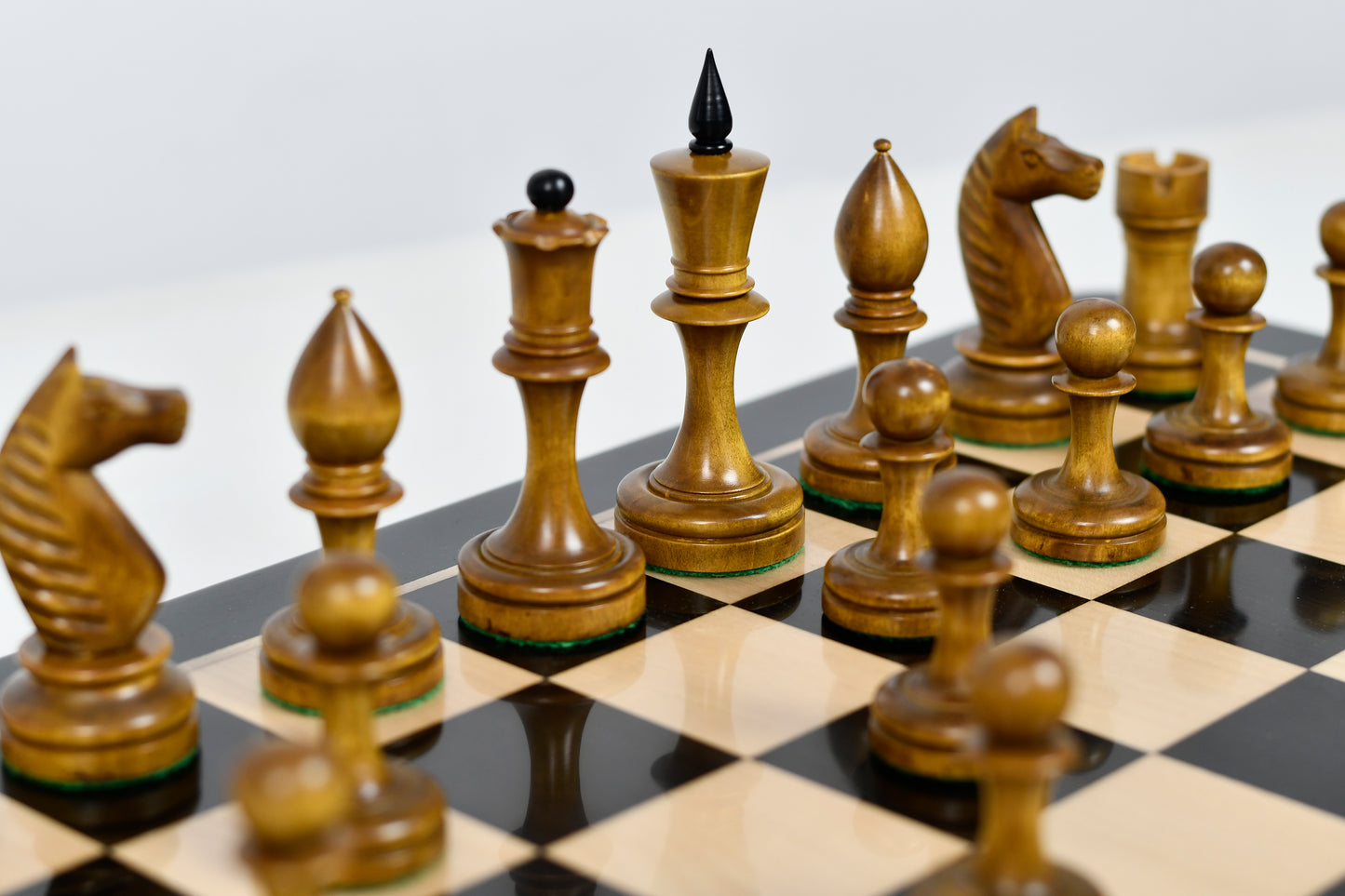 The Repro of Averbakh 1949 Moscow Chess Championship Chess Pieces in Ebonized & Antiqued Boxwood 4.16 inch King
