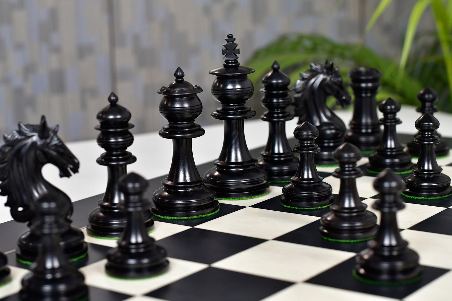 The Artisan Knight Handcrafted Luxury Wooden Chess Pieces In Ebony Wood & Natural Boxwood - 4.4" King