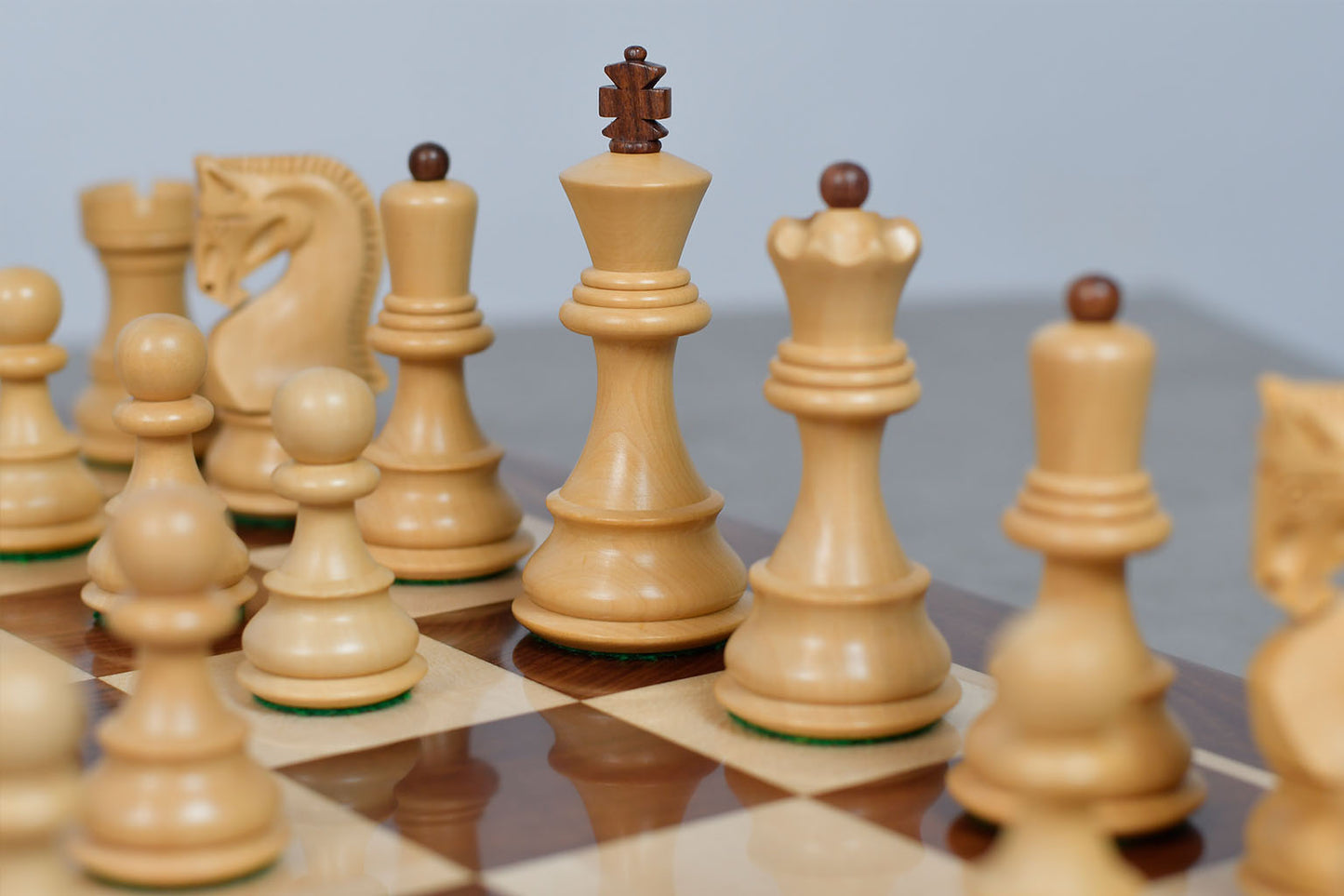 Old 1959 Russian Zagreb Staunton Chess Pieces in Sheesham Wood / Boxwood - 3.8" King