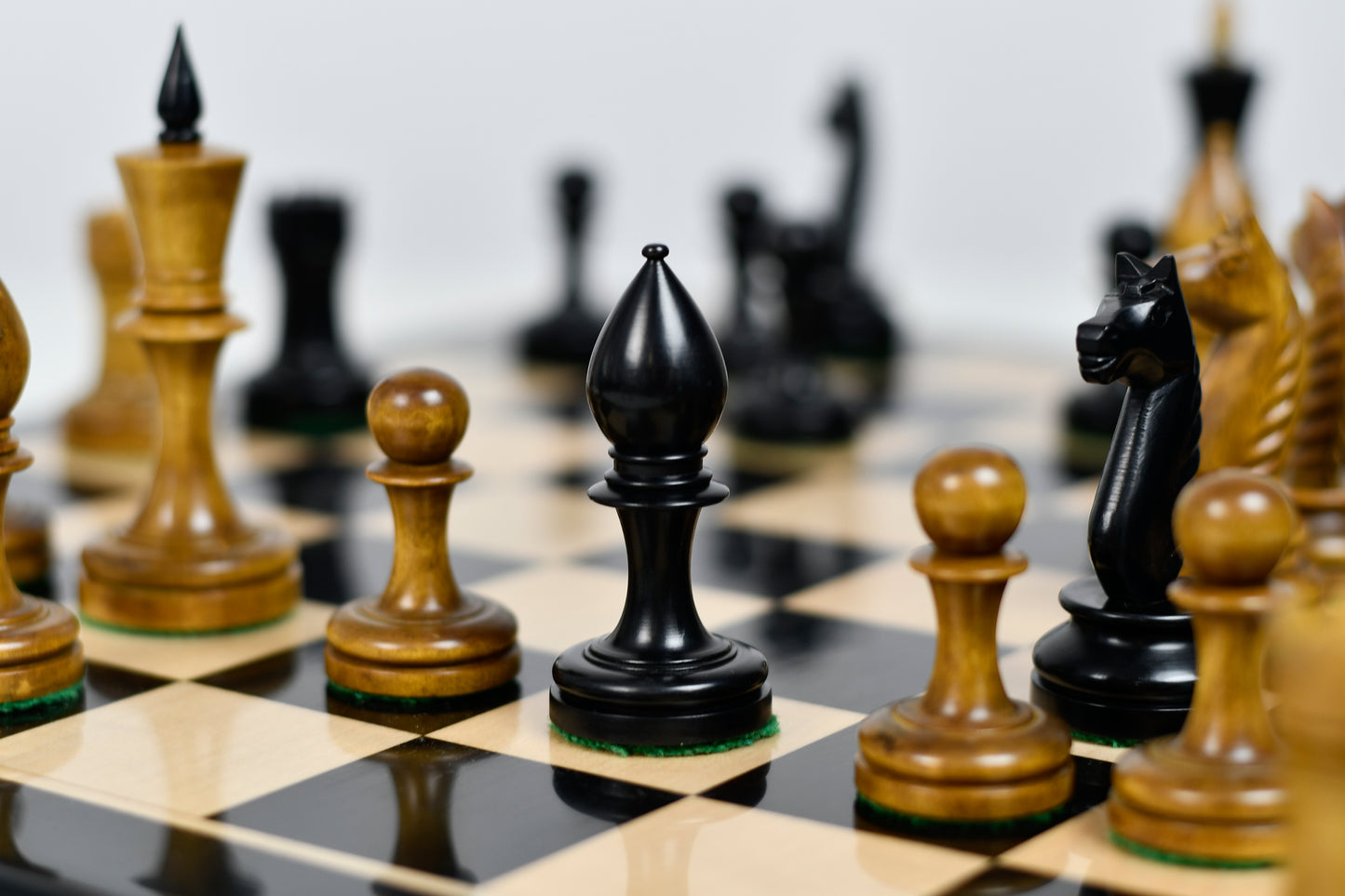 The Repro of Averbakh 1949 Moscow Chess Championship Chess Pieces in Ebonized & Antiqued Boxwood 4.16 inch King