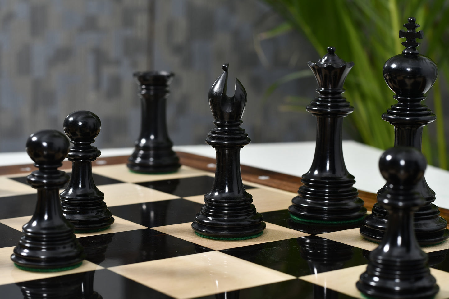 The Crown Heritage Series – A Regal Collection of Luxury Chess Pieces in Ebony Wood & Natural Boxwood 4.3” King