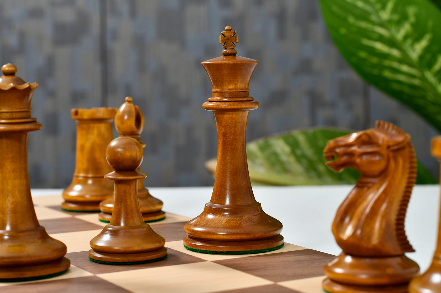 Nathaniel Cooke 1849 Staunton Collector Chess Pieces in Antique Wood & Ebony Wood - 4.5" King