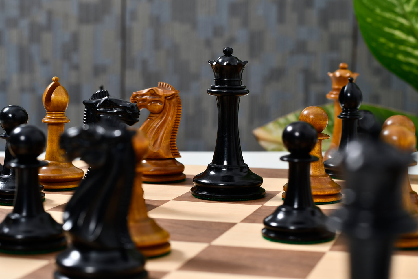 Nathaniel Cooke 1849 Staunton Collector Chess Pieces in Antique Wood & Ebony Wood - 4.5" King
