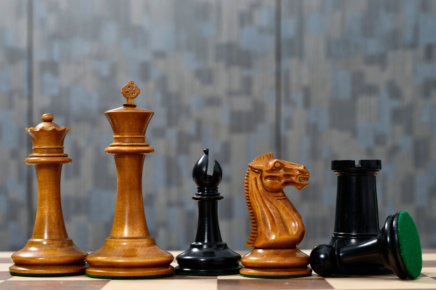 Nathaniel Cooke 1849 Staunton Collector Chess Pieces in Antique Wood & Ebony Wood - 4.5" King