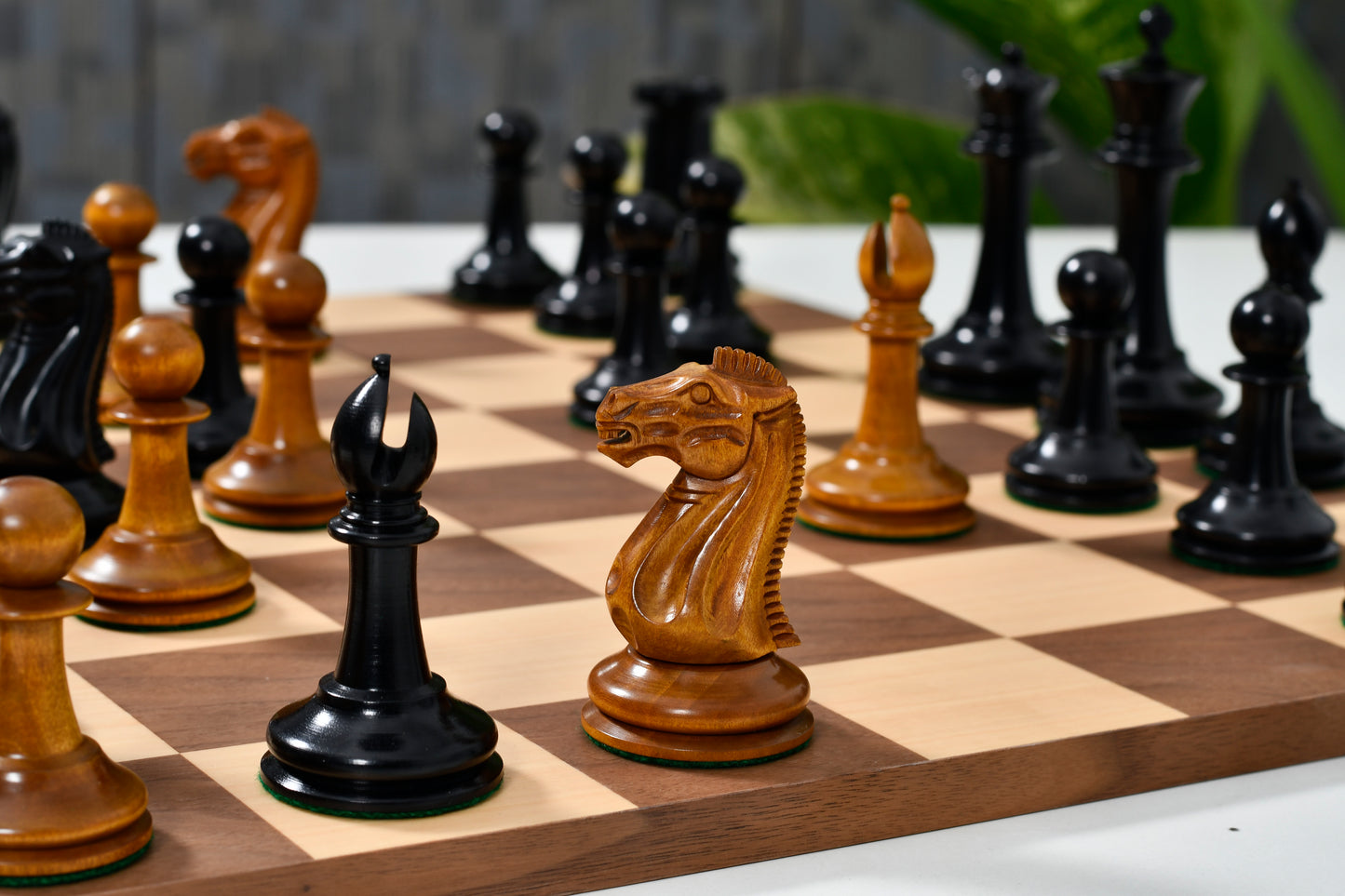 Nathaniel Cooke 1849 Staunton Collector Chess Pieces in Antique Wood & Ebony Wood - 4.5" King