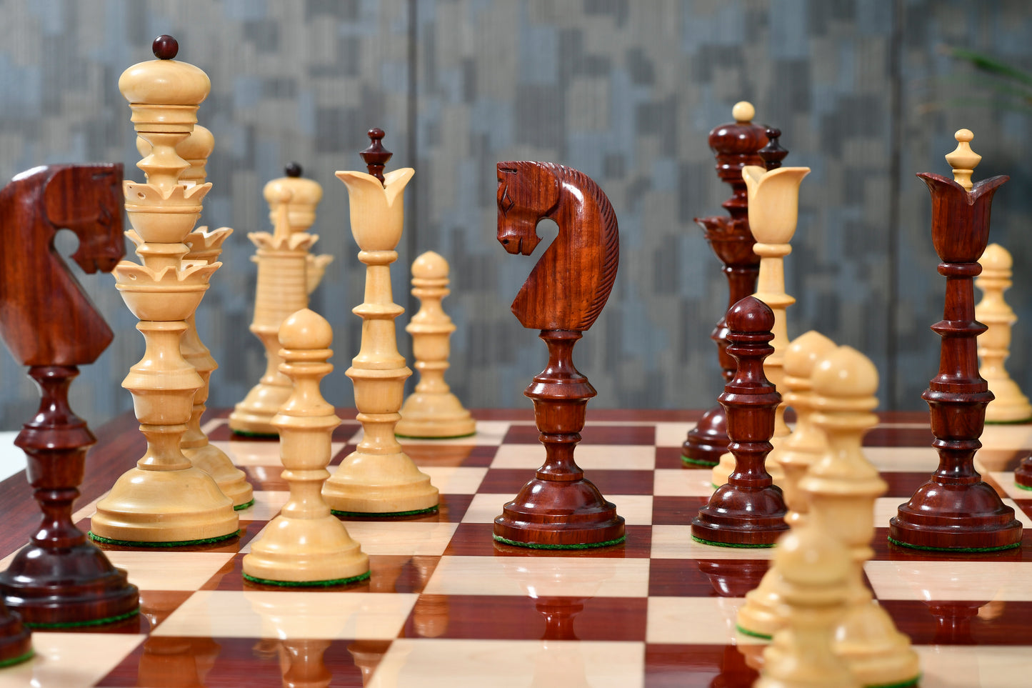 Reproduced Antique Chess Pieces in Bud Rosewood & Boxwood 5.95" King