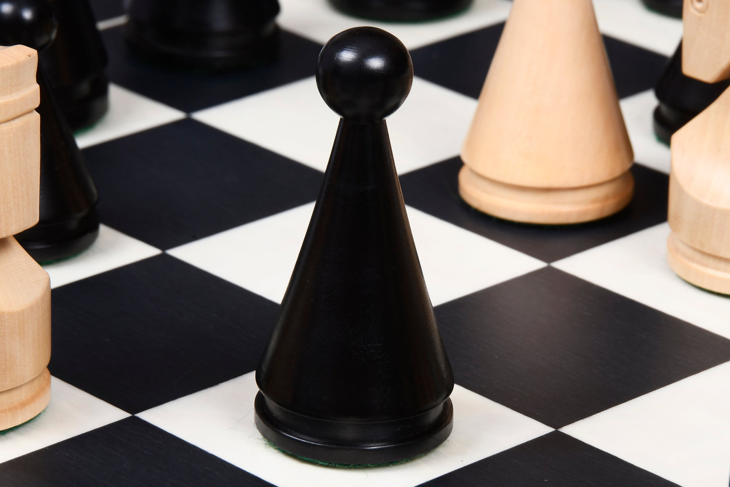 The Classic Series Cone Shaped Chess Pieces in Ebonized Boxwood & Natural Boxwood - 4.09" King