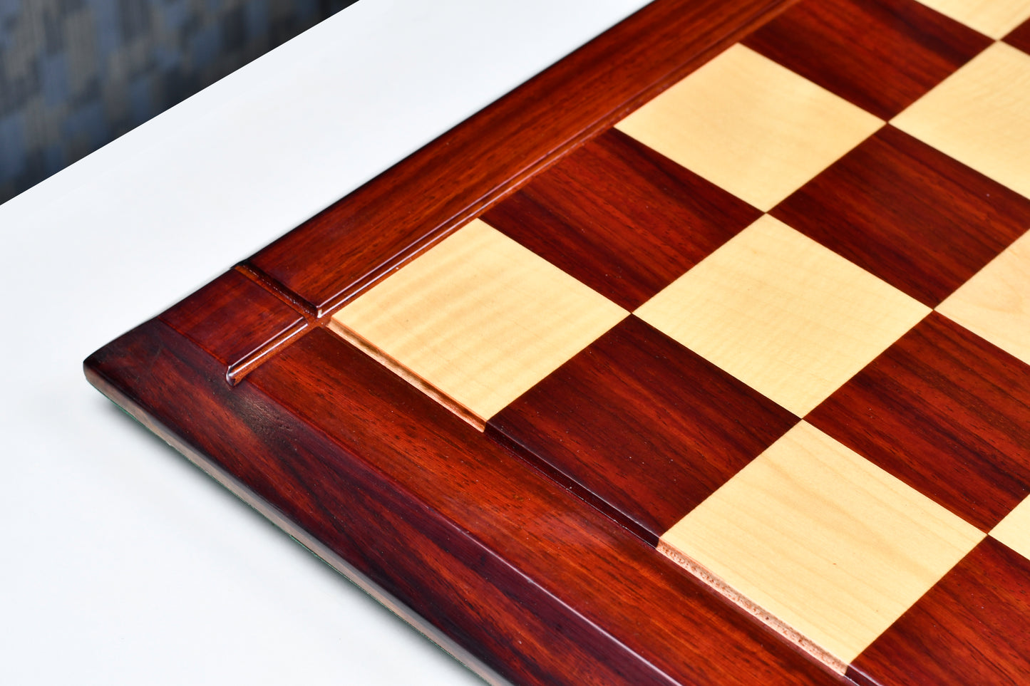 Deluxe Bud Rosewood / Maple Wooden Chess Board 23" - 60 mm