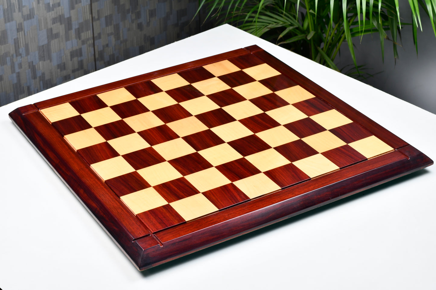 Deluxe Bud Rosewood / Maple Wooden Chess Board 23" - 60 mm