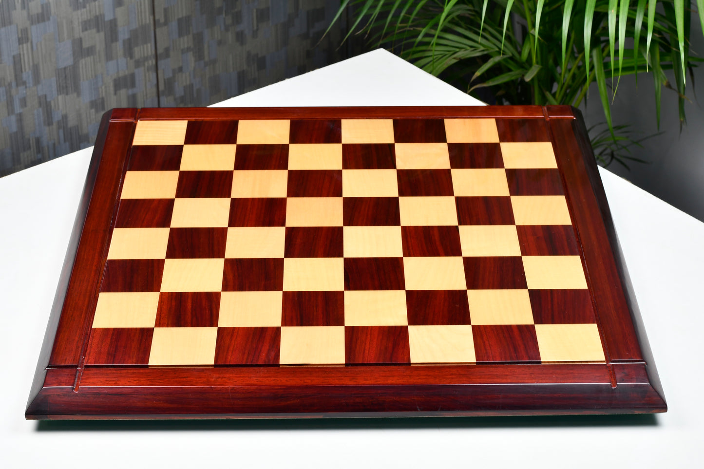 Deluxe Bud Rosewood / Maple Wooden Chess Board 23" - 60 mm