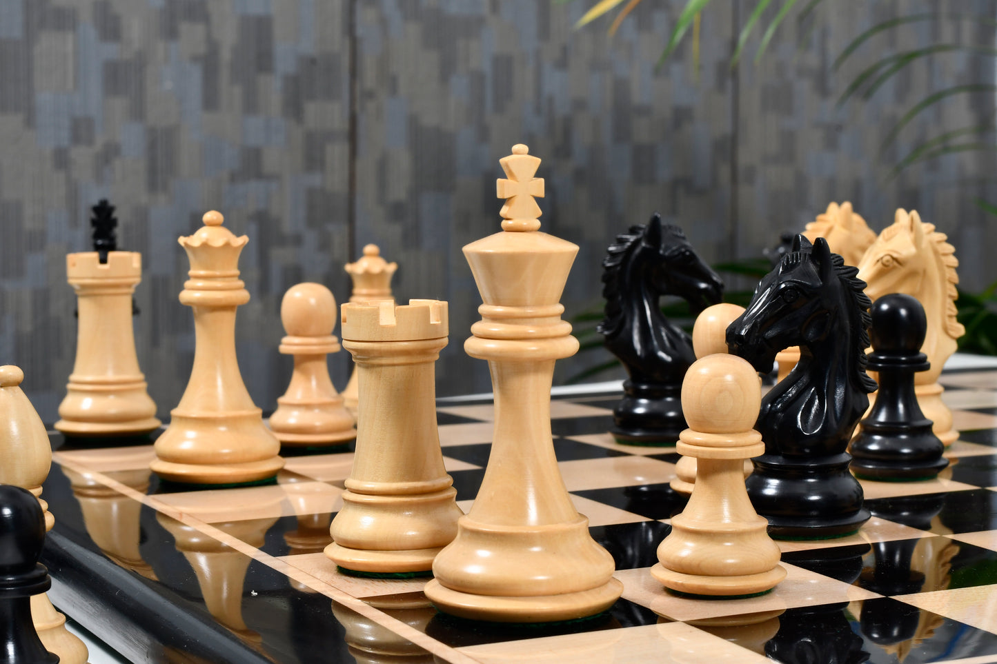 The Derby Knight Pattern Chessmen in Ebonized Boxwood - 4.1" King with Board