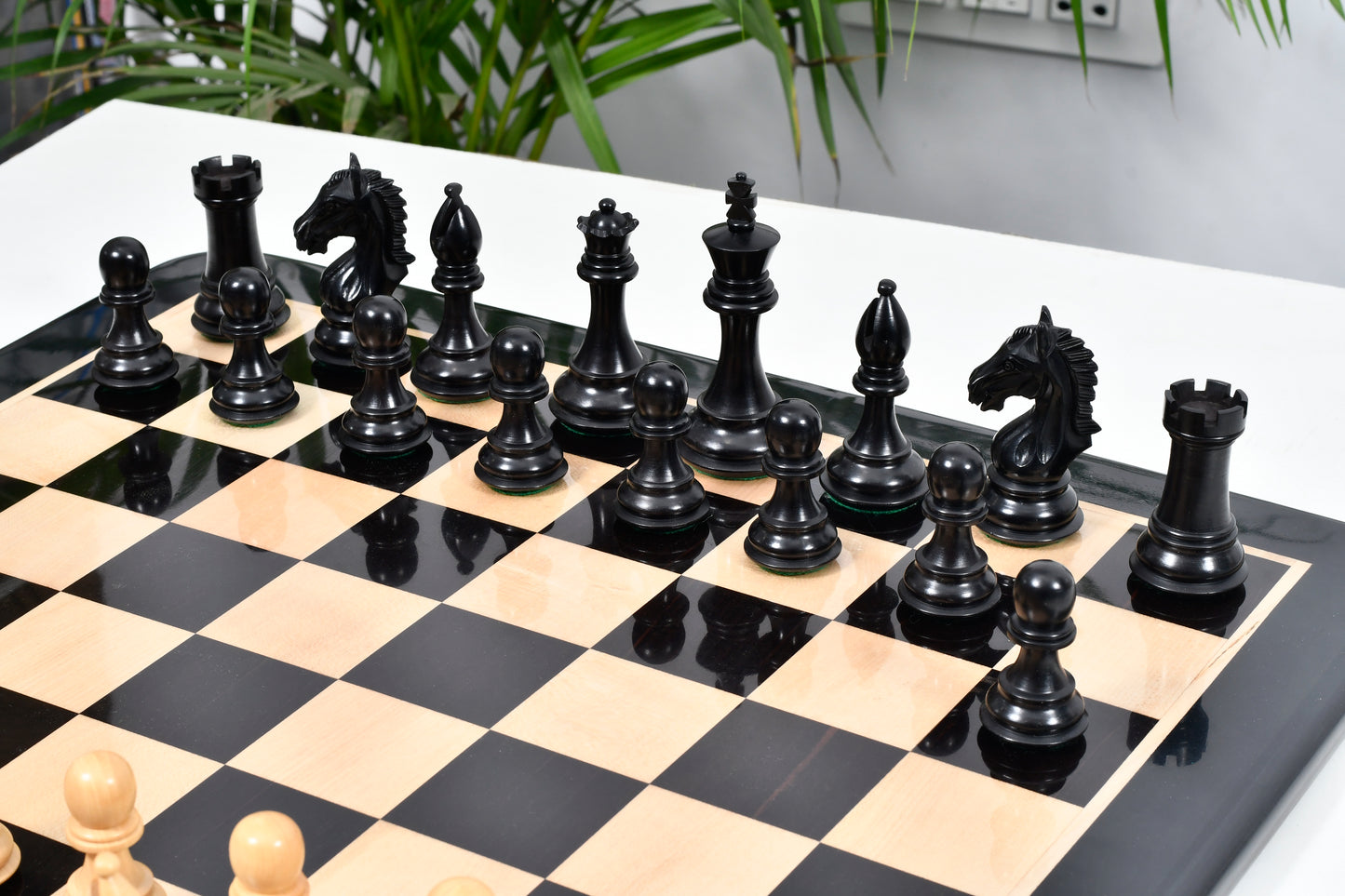 The Derby Knight Pattern Chessmen in Ebonized Boxwood - 4.1" King with Board