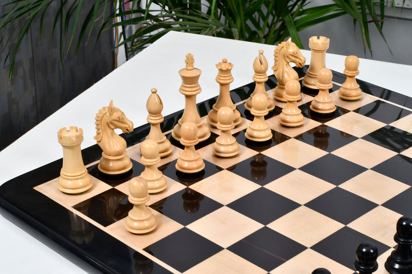 The Derby Knight Pattern Chessmen in Ebonized Boxwood - 4.1" King with Board