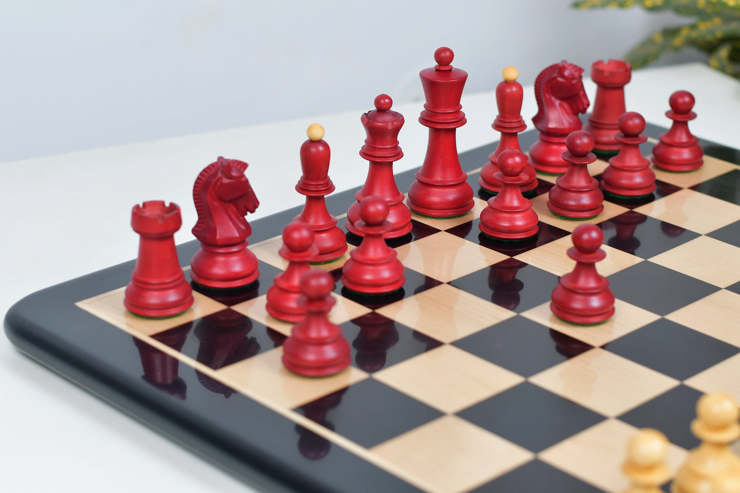1950 Reproduced Dubrovnik Bobby Fischer Chessmen Version 3.0 in Stained Crimson Boxwood / Box Wood - 3.7" King