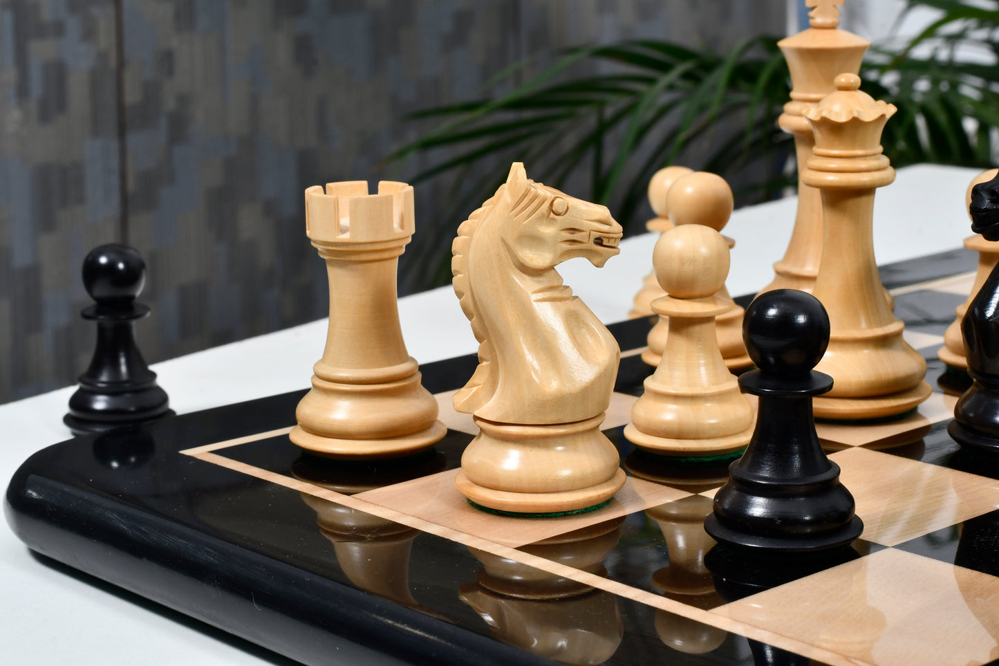 Fierce Knight Chess Pieces in Ebonized/Boxwood - 4.0" King with Board