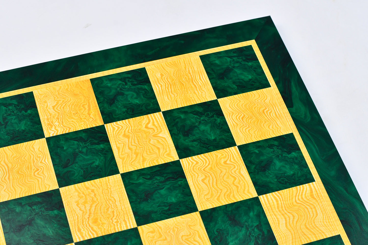 Green Burl Wooden Pattern Tournament Chess Board 21" 57mm Squares
