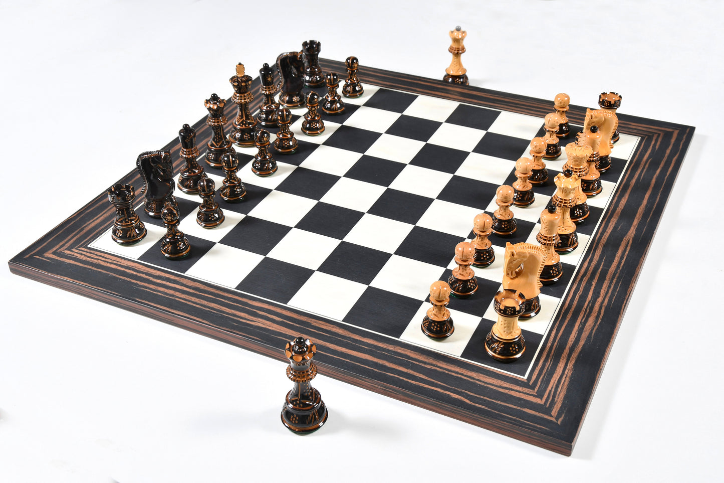 1959 Reproduced Russian Zagreb Staunton Series Chess Pieces in Burnt & Natural Box Wood - 3.75" King