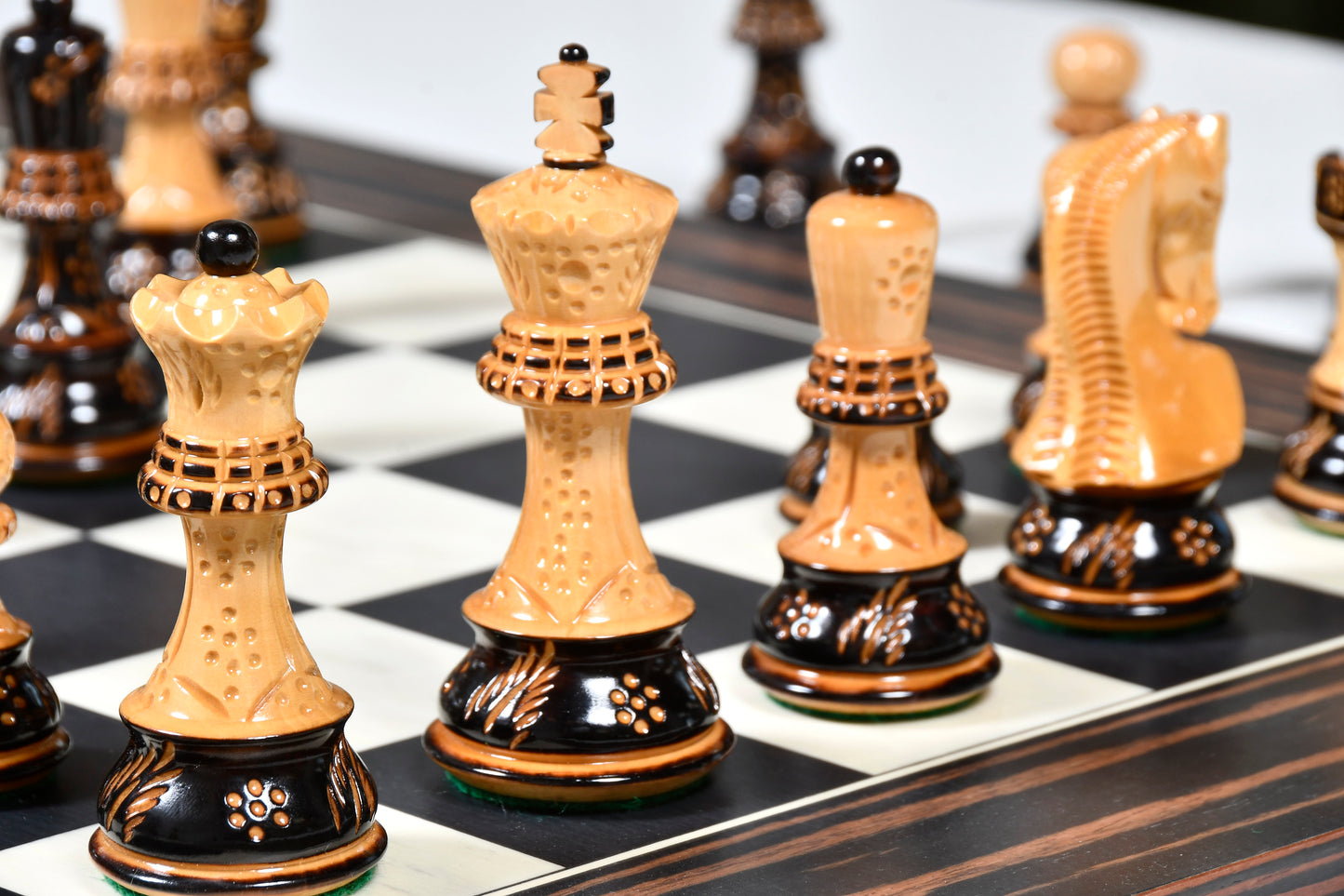 1959 Reproduced Russian Zagreb Staunton Series Chess Pieces in Burnt & Natural Box Wood - 3.75" King