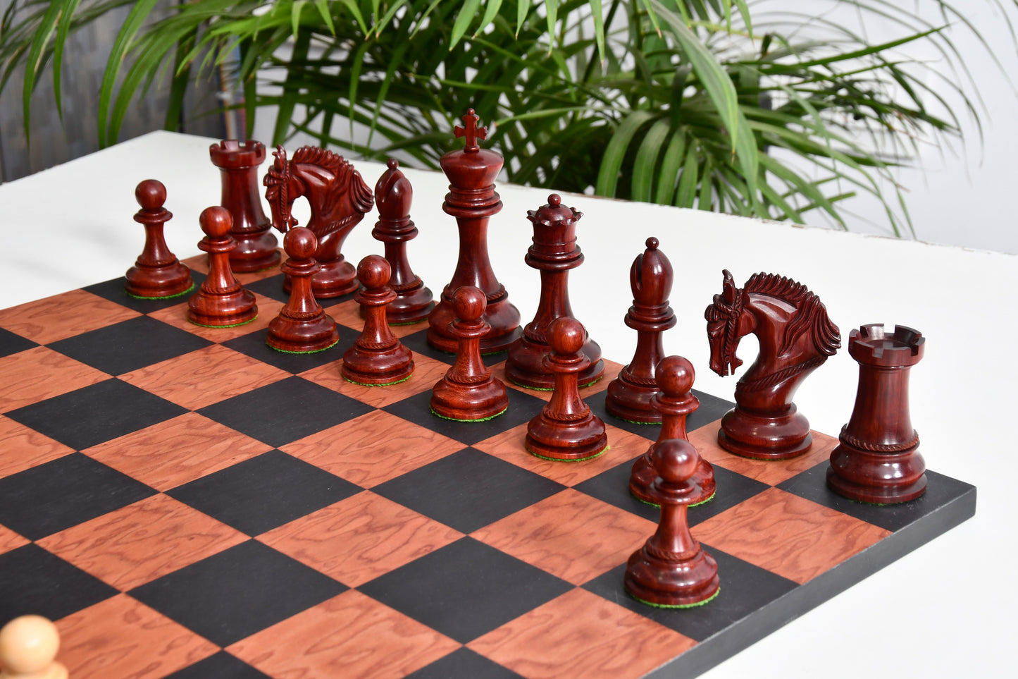 Excalibur Luxury Artisan Series Chess Pieces in Bud Rosewood / Box Wood - 4.6" King with Borderless Design Minimalist Chessboard