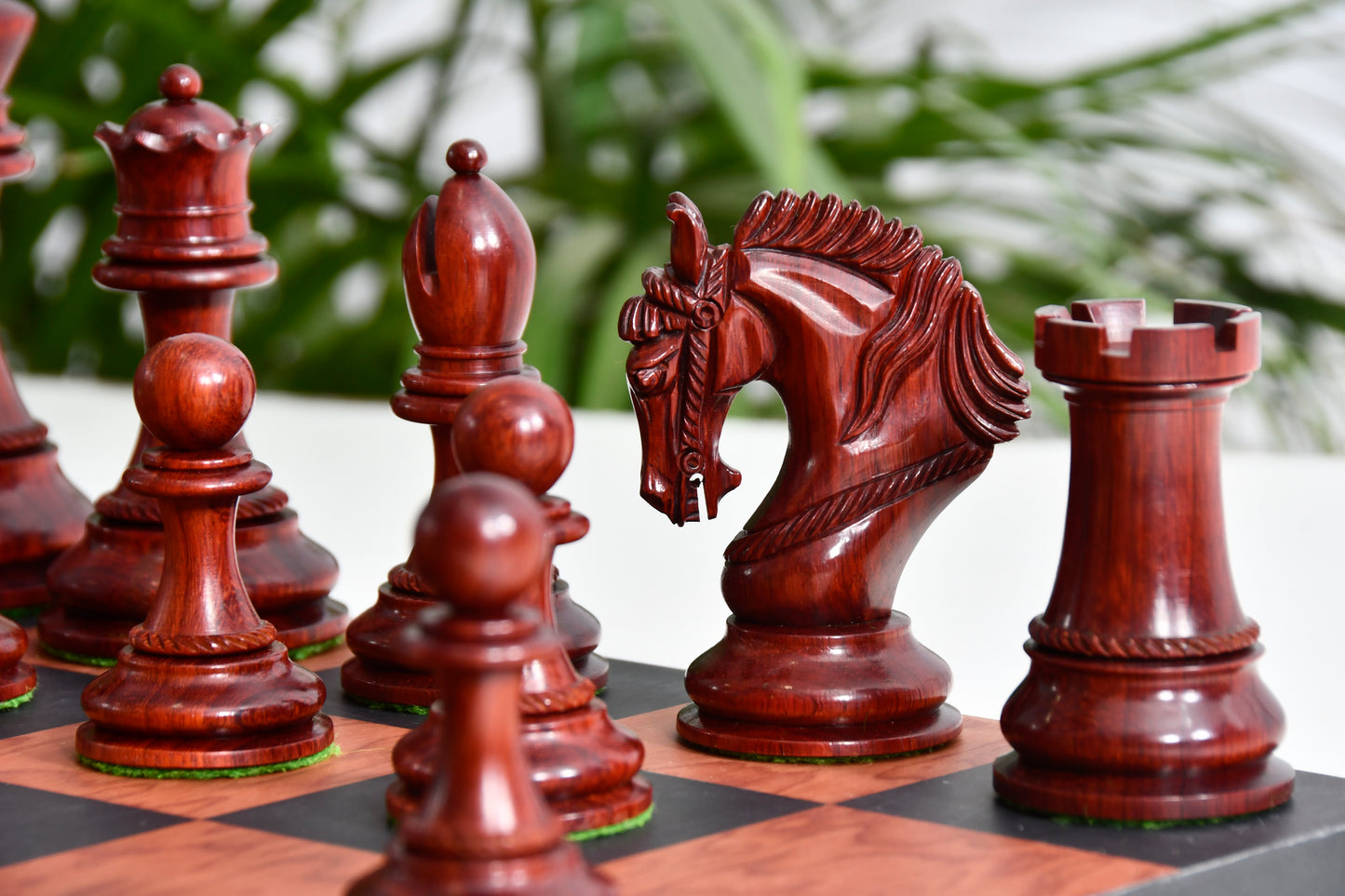 Excalibur Luxury Artisan Series Chess Pieces in Bud Rosewood / Box Wood - 4.6" King with Borderless Design Minimalist Chessboard