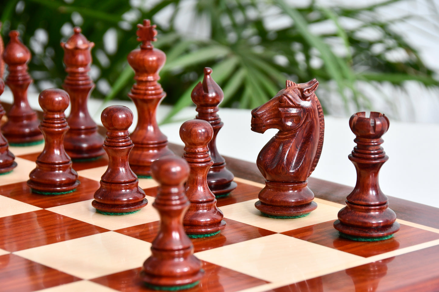 Meghdoot Staunton Chess Pieces in Bud Rose & Boxwood - 3.14" King with Budrosewood Chessboard