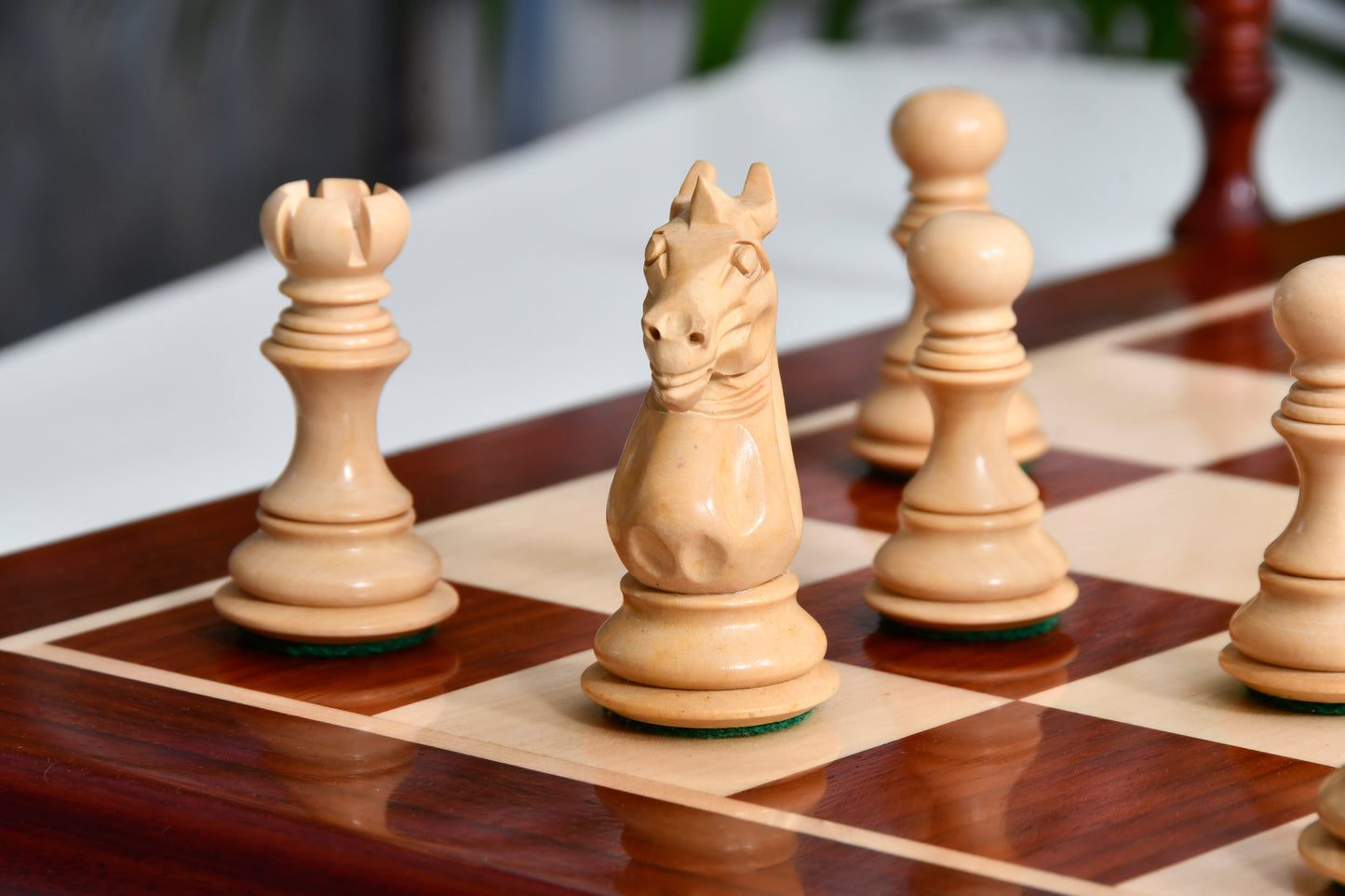 Meghdoot Staunton Chess Pieces in Bud Rose & Boxwood - 3.14" King with Budrosewood Chessboard