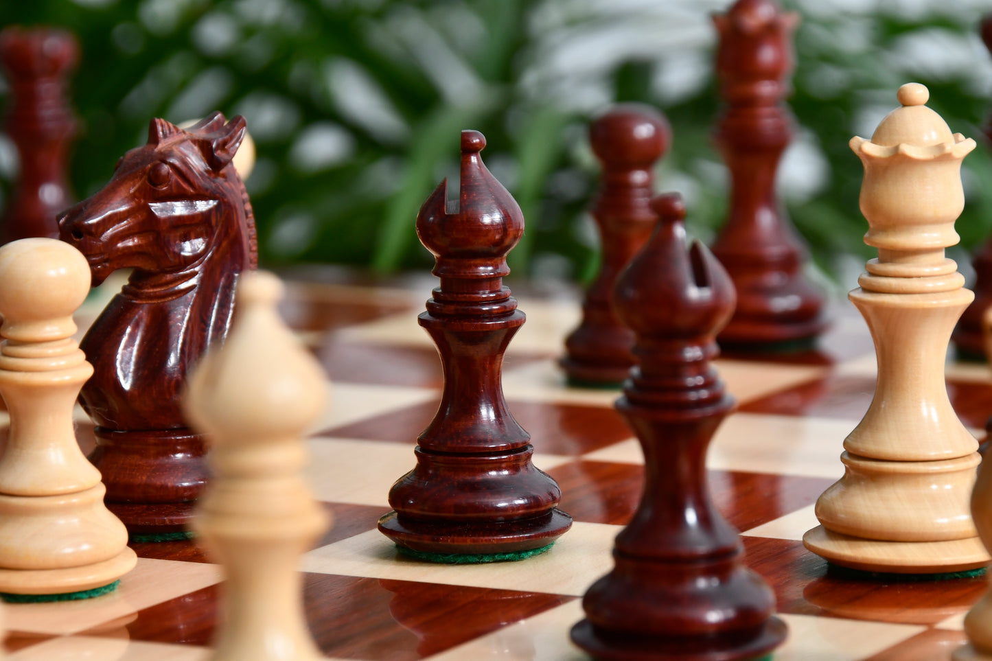 Meghdoot Staunton Chess Pieces in Bud Rose & Boxwood - 3.14" King with Budrosewood Chessboard