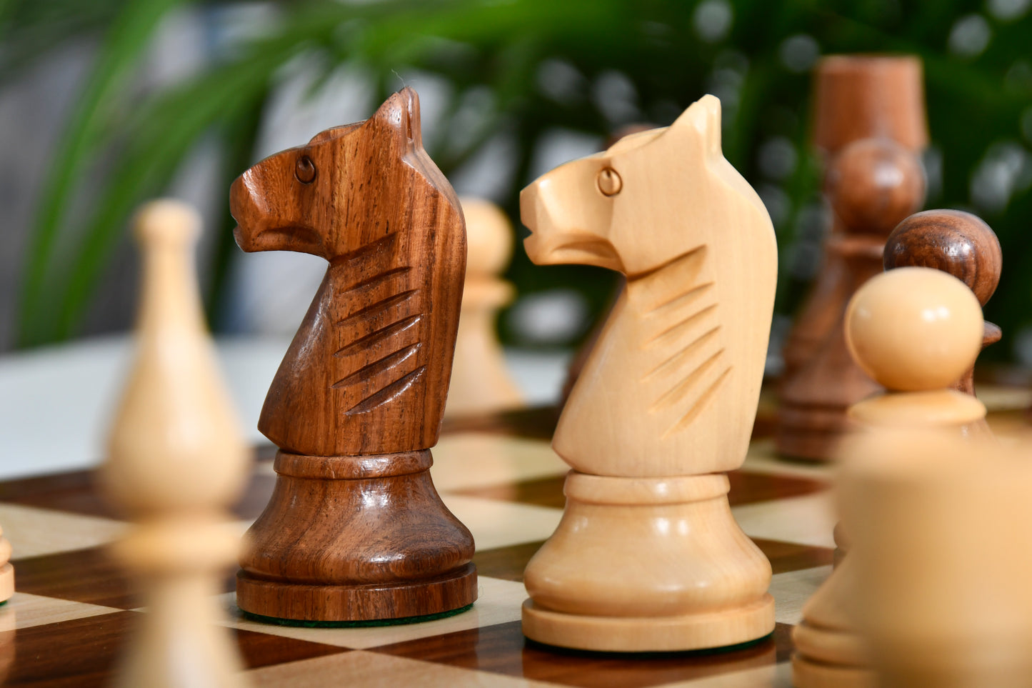 Combo Reproduced 1961 Soviet Championship Baku Chess Pieces in Sheesham / Box wood - 4" King with Board