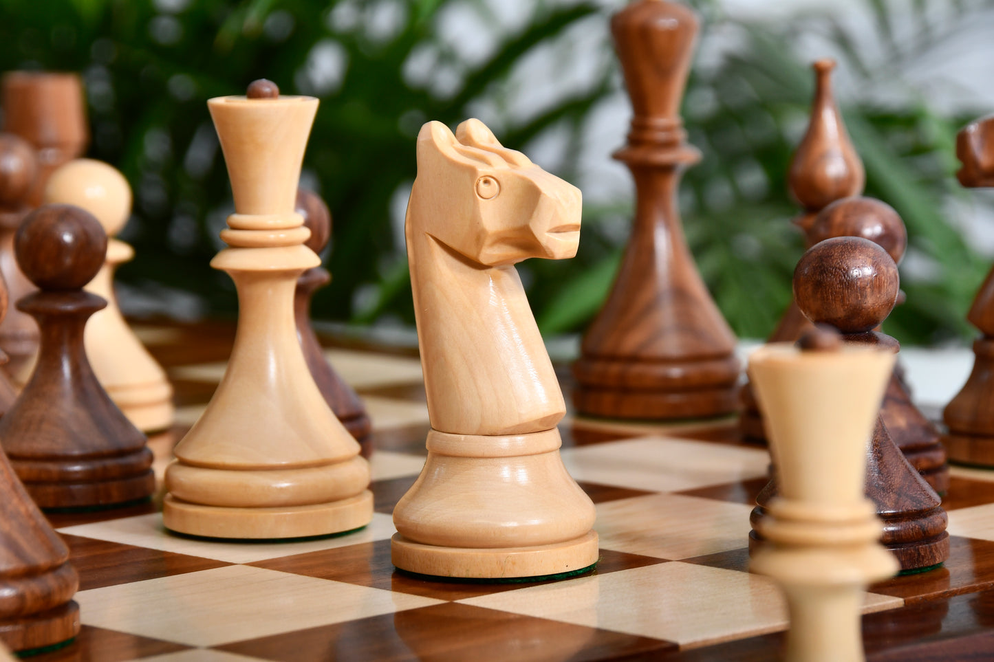 Combo Reproduced 1961 Soviet Championship Baku Chess Pieces in Sheesham / Box wood - 4" King with Board