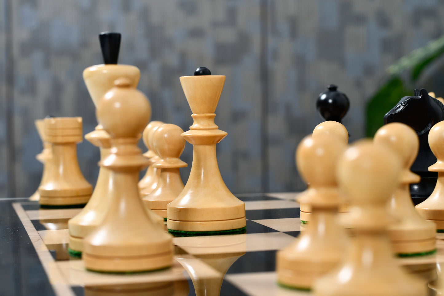 Reproduced Russian (Soviet Era) Series Chess Pieces in Ebonized & Natural Boxwood - 3.75" King