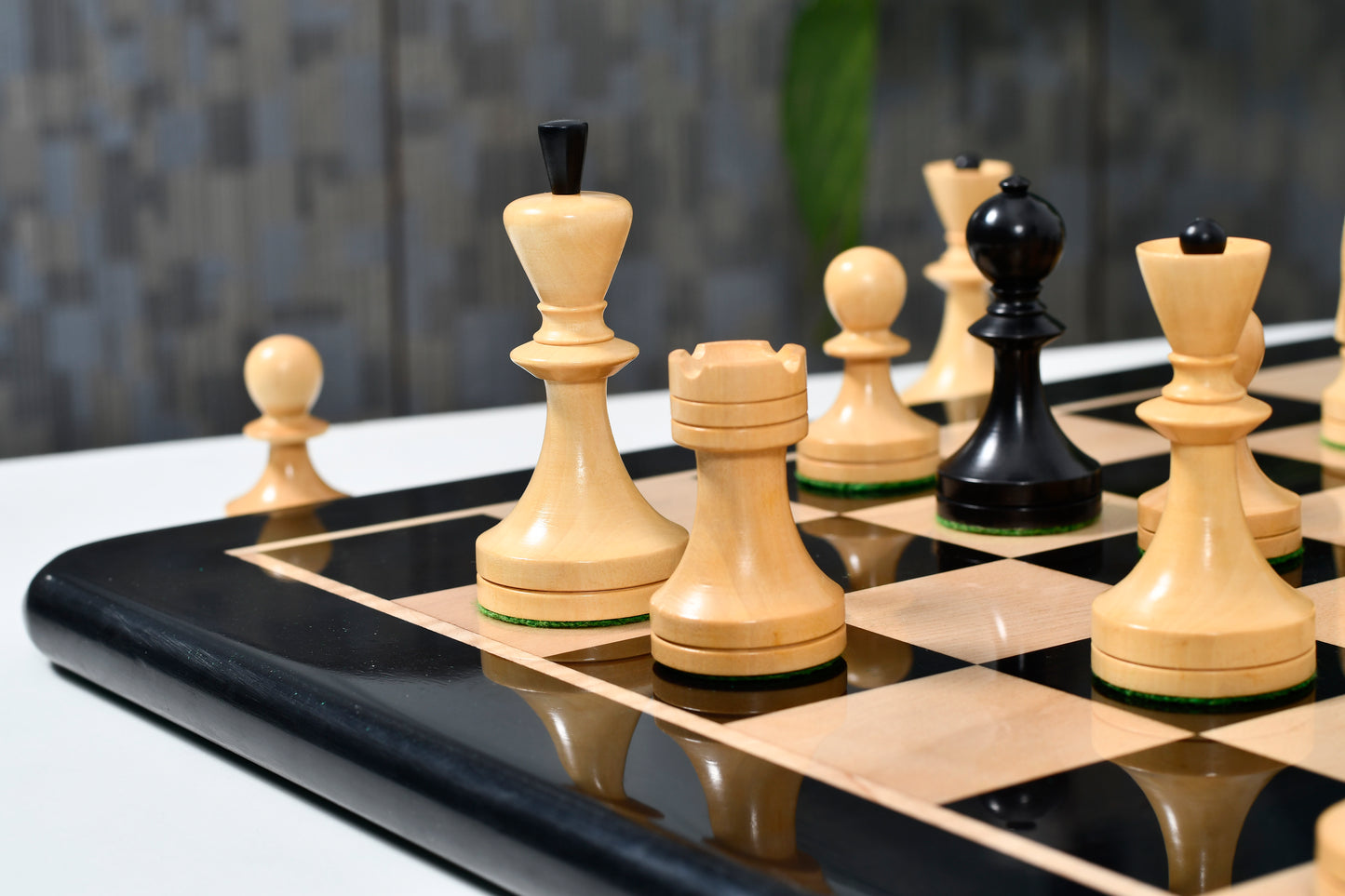 Reproduced Russian (Soviet Era) Series Chess Pieces in Ebonized & Natural Boxwood - 3.75" King