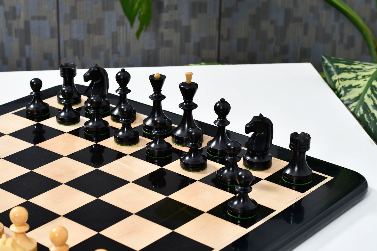 Reproduced Russian (Soviet Era) Series Chess Pieces in Ebonized & Natural Boxwood - 3.75" King