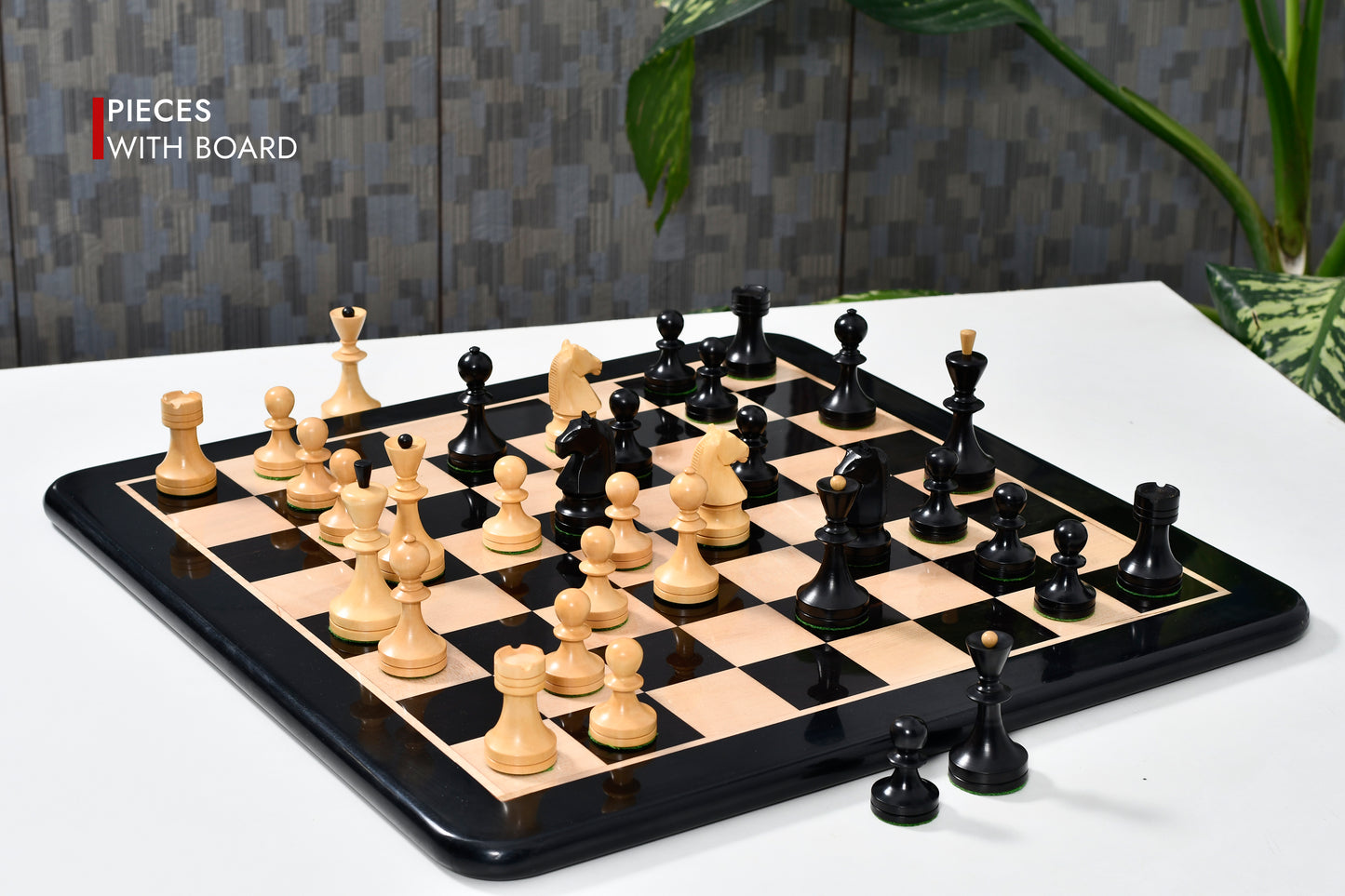 Reproduced Russian (Soviet Era) Series Chess Pieces in Ebonized & Natural Boxwood - 3.75" King